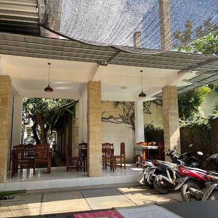 Kuta  Tri Putri Homestay מראה חיצוני תמונה