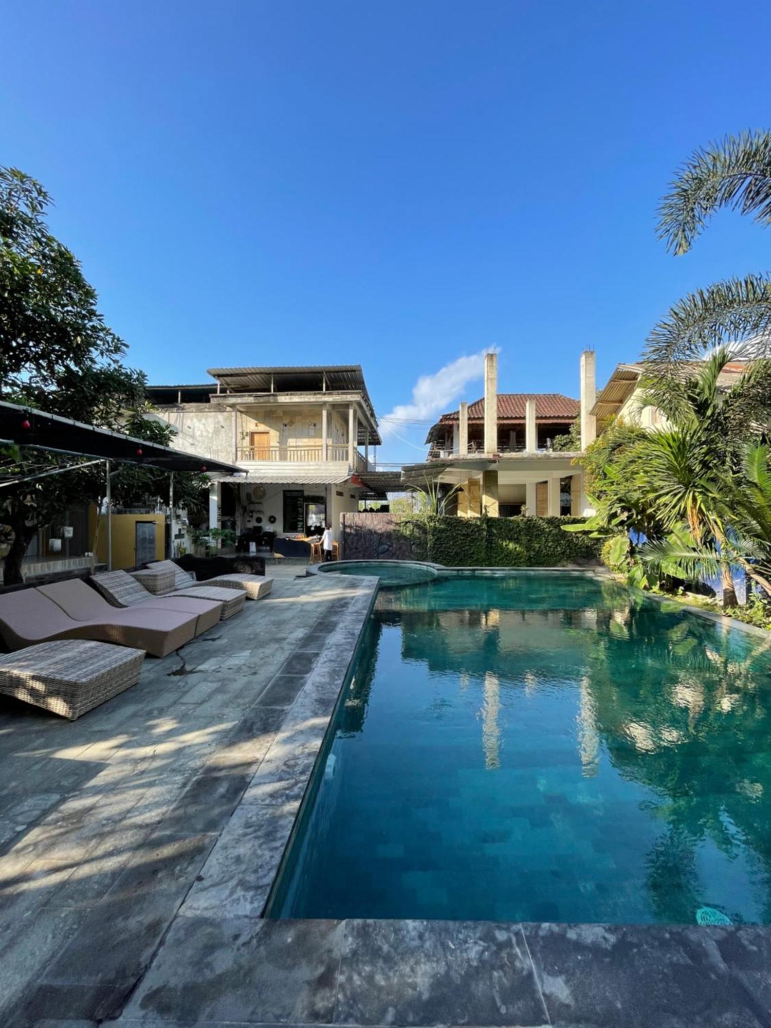 Kuta  Tri Putri Homestay מראה חיצוני תמונה