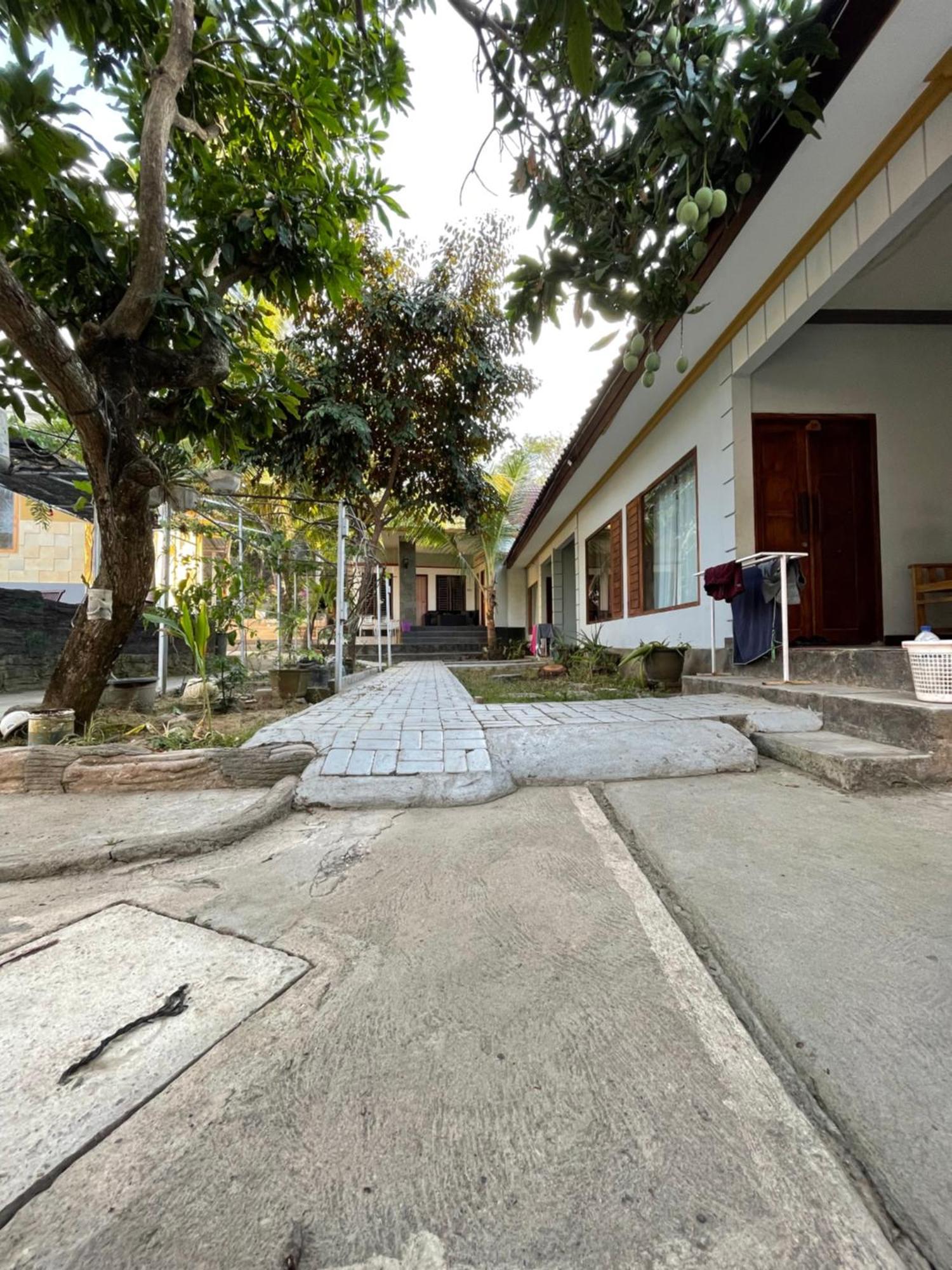 Kuta  Tri Putri Homestay מראה חיצוני תמונה