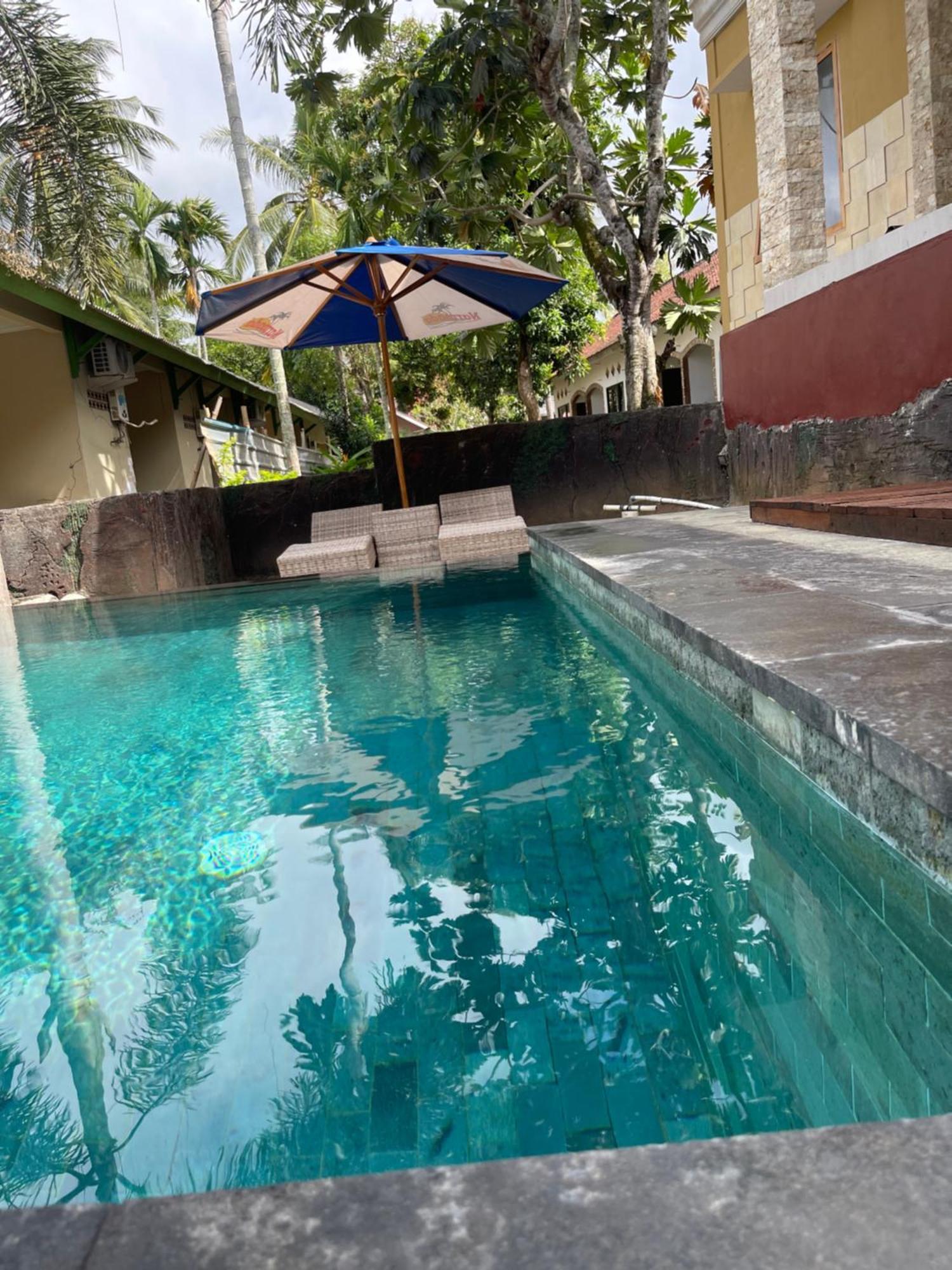 Kuta  Tri Putri Homestay מראה חיצוני תמונה