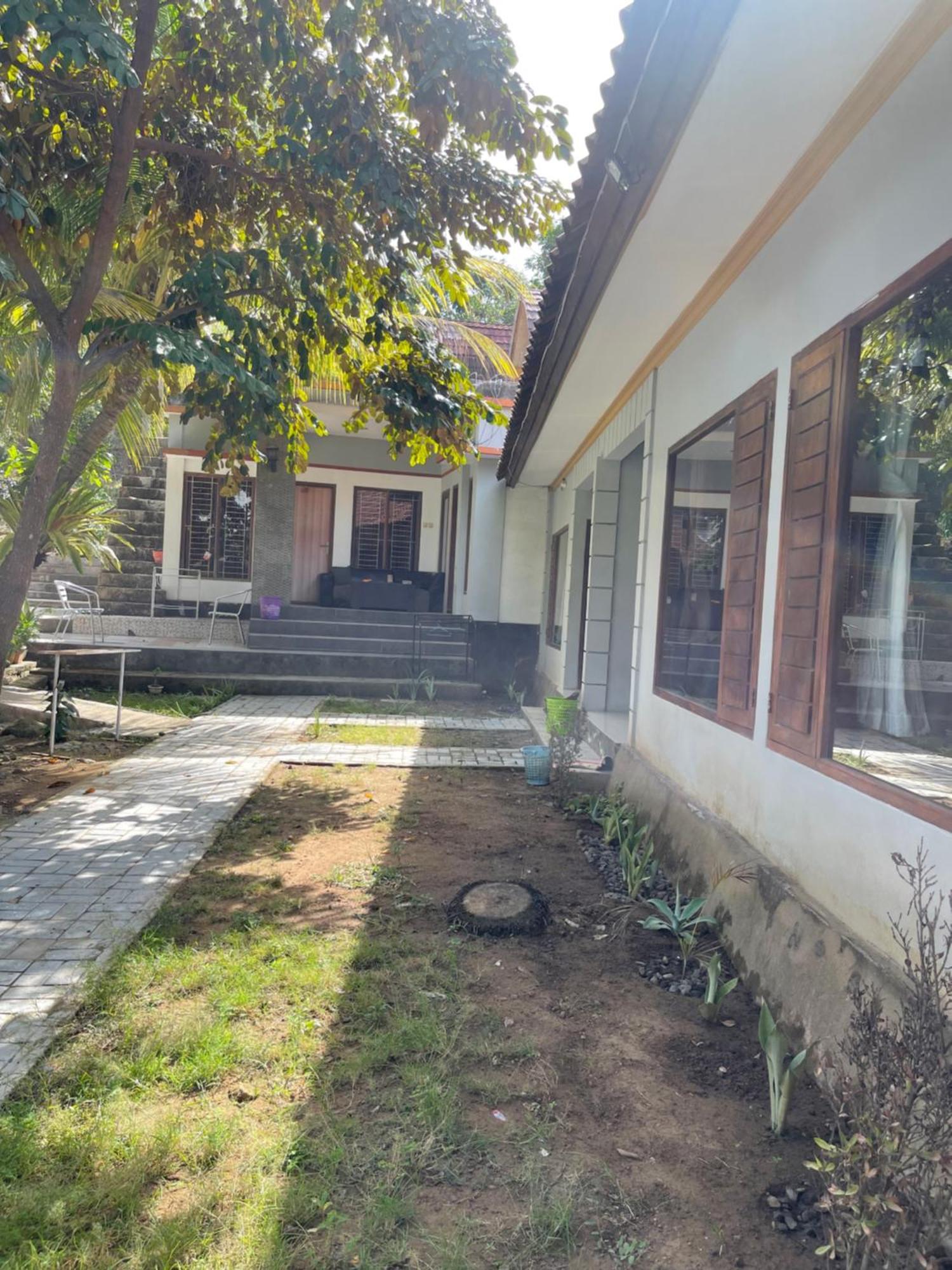 Kuta  Tri Putri Homestay מראה חיצוני תמונה