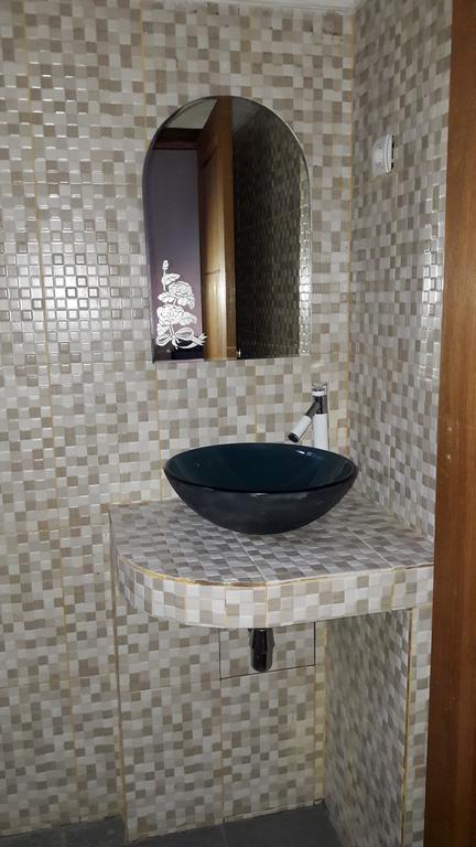 Kuta  Tri Putri Homestay מראה חיצוני תמונה