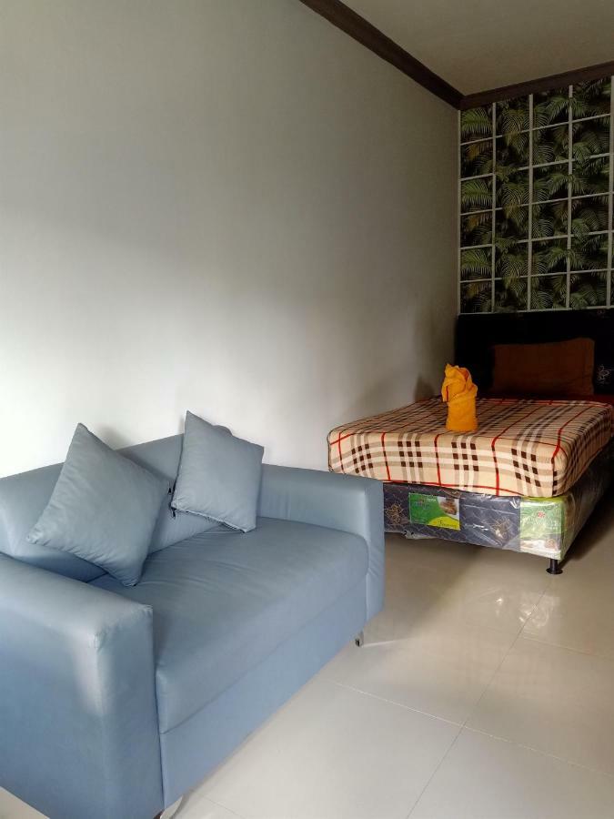 Kuta  Tri Putri Homestay מראה חיצוני תמונה